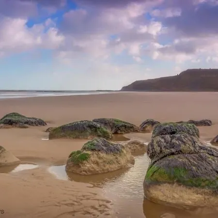 Сasa de vacaciones Merchants Quarters - Laguz & Othala - Two Stunning Apartments In One Booking - Both With Harbour And Sea Views - Free Roof Top Terrace With Sea And Harbour View And Central Location To Beaches Amenities Restaurants And Harbour *