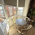 Merchants Quarters - Laguz & Othala - Two Stunning In One - Both With Harbour And Sea Views - Free Roof Terrace With Sea And Harbour View And Location To Beaches Amenities Restaurants And Harbour Holiday home