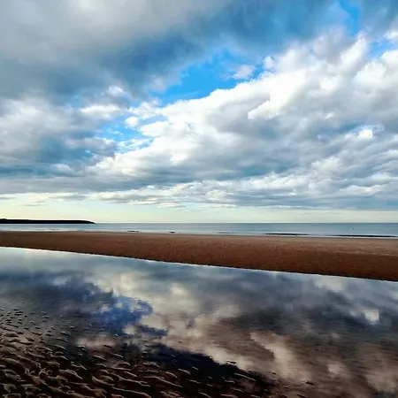 Merchants Quarters - Laguz & Othala - Two Stunning In One - Both With Harbour And Sea Views - Free Roof Terrace With Sea And Harbour View And Location To Beaches Amenities Restaurants And Harbour