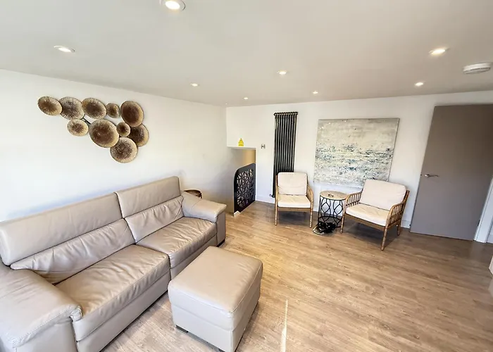 Merchants Quarters - Laguz & Othala - Two Stunning In One - Both With Harbour And Sea Views - Free Roof Terrace With Sea And Harbour View And Location To Beaches Amenities Restaurants And Harbour Hébergement de vacances Scarborough