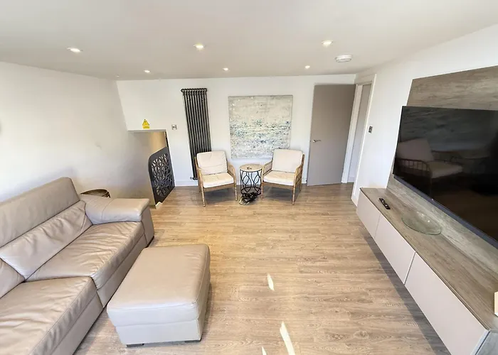 Hébergement de vacances Merchants Quarters - Laguz & Othala - Two Stunning In One - Both With Harbour And Sea Views - Free Roof Terrace With Sea And Harbour View And Location To Beaches Amenities Restaurants And Harbour Scarborough