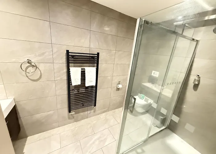 Merchants Quarters - Laguz & Othala - Two Stunning In One - Both With Harbour And Sea Views - Free Roof Terrace With Sea And Harbour View And Location To Beaches Amenities Restaurants And Harbour Semesterbostad Scarborough