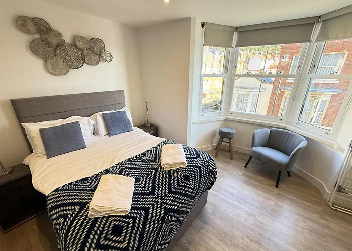 Merchants Quarters - Laguz & Othala - Two Stunning In One - Both With Harbour And Sea Views - Free Roof Terrace With Sea And Harbour View And Location To Beaches Amenities Restaurants And Harbour * Scarborough