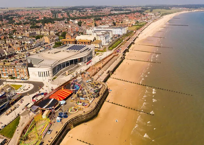 Hébergement de vacances Merchants Quarters - Laguz & Othala - Two Stunning In One - Both With Harbour And Sea Views - Free Roof Terrace With Sea And Harbour View And Location To Beaches Amenities Restaurants And Harbour