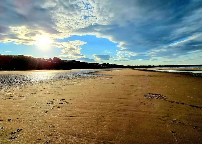 Merchants Quarters - Laguz & Othala - Two Stunning In One - Both With Harbour And Sea Views - Free Roof Terrace With Sea And Harbour View And Location To Beaches Amenities Restaurants And Harbour Hébergement de vacances *